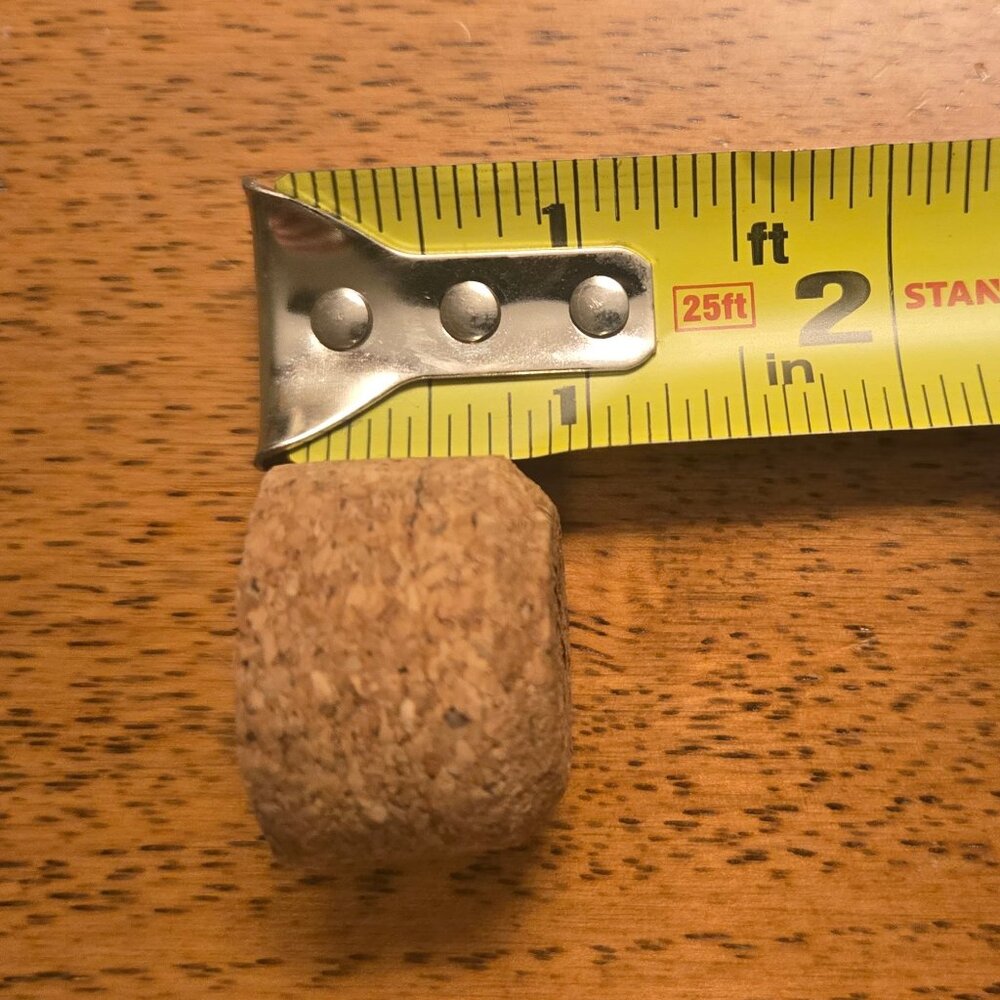 Brand New Hand Crafted Magnet Created from Champagne Cork Featuring Letter "W" - Picture 6 of 6